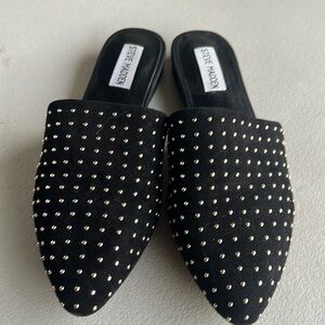 Steve Madden gold studded flats